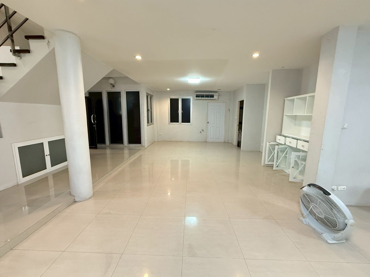 2 Storey Detached House in Arena Garden Village, Near BTS Onnut