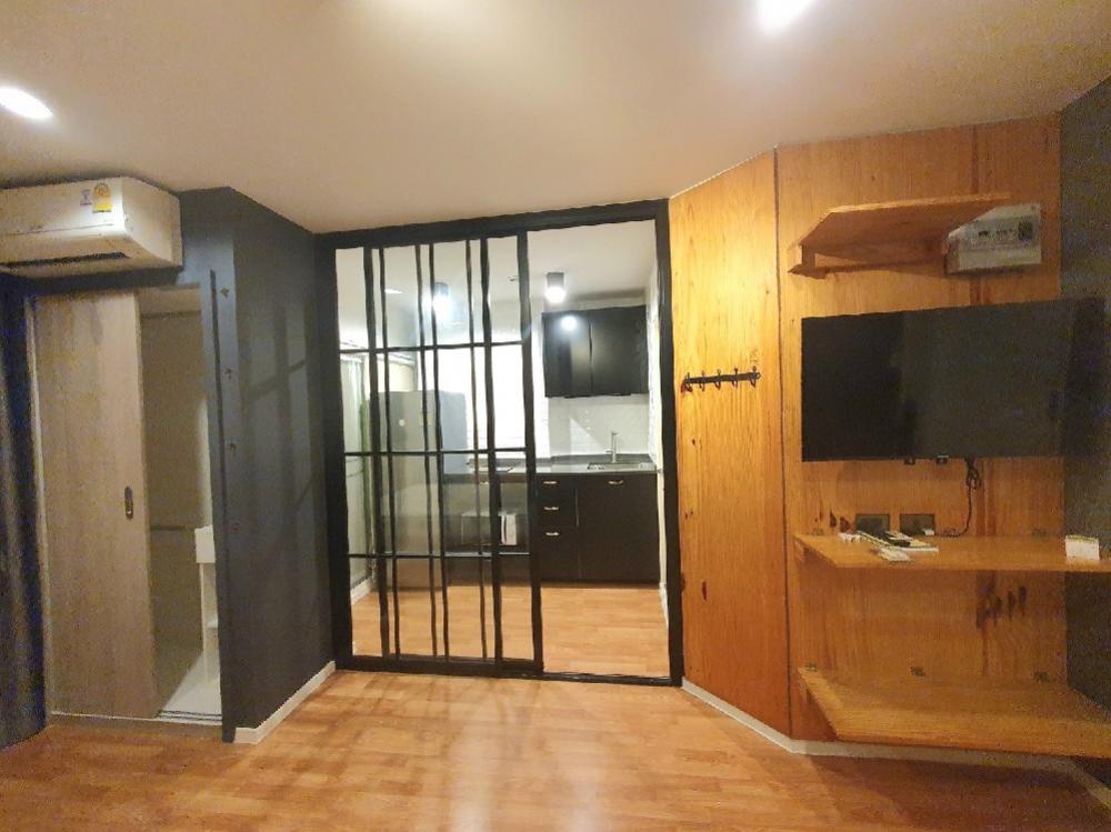 Lumpini Park Phetkasem 98 - Compact Studio Apartment