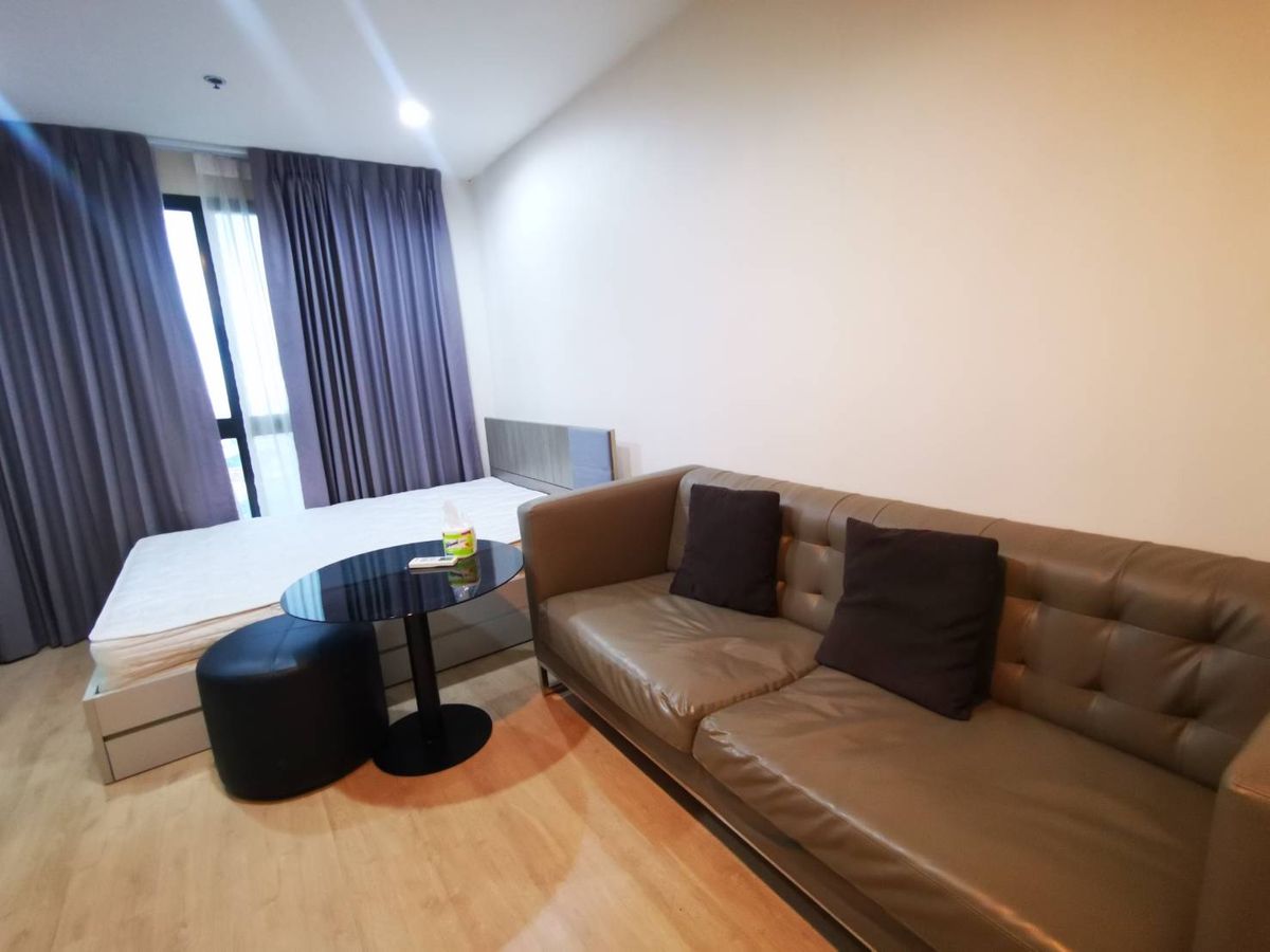 Ideo Sathorn Thapra Condo - Compact Studio Near BTS Pho Nimit