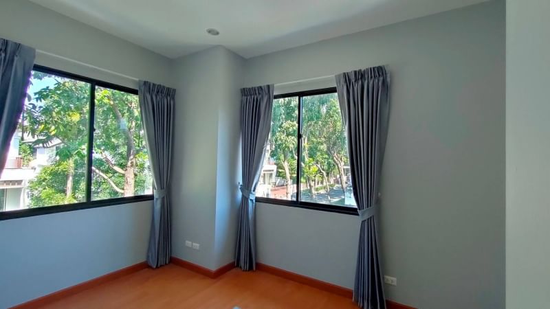 Lake View Park ауылы - 3 жатқа бөлмесі бар кең және жабдықталған үй