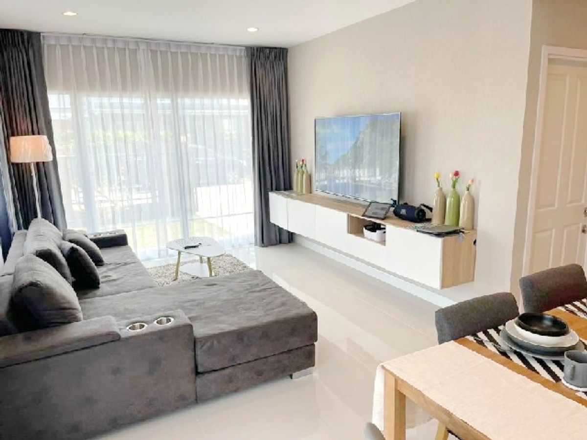 Luxury 2-Story Garden House near Phuket Attractions