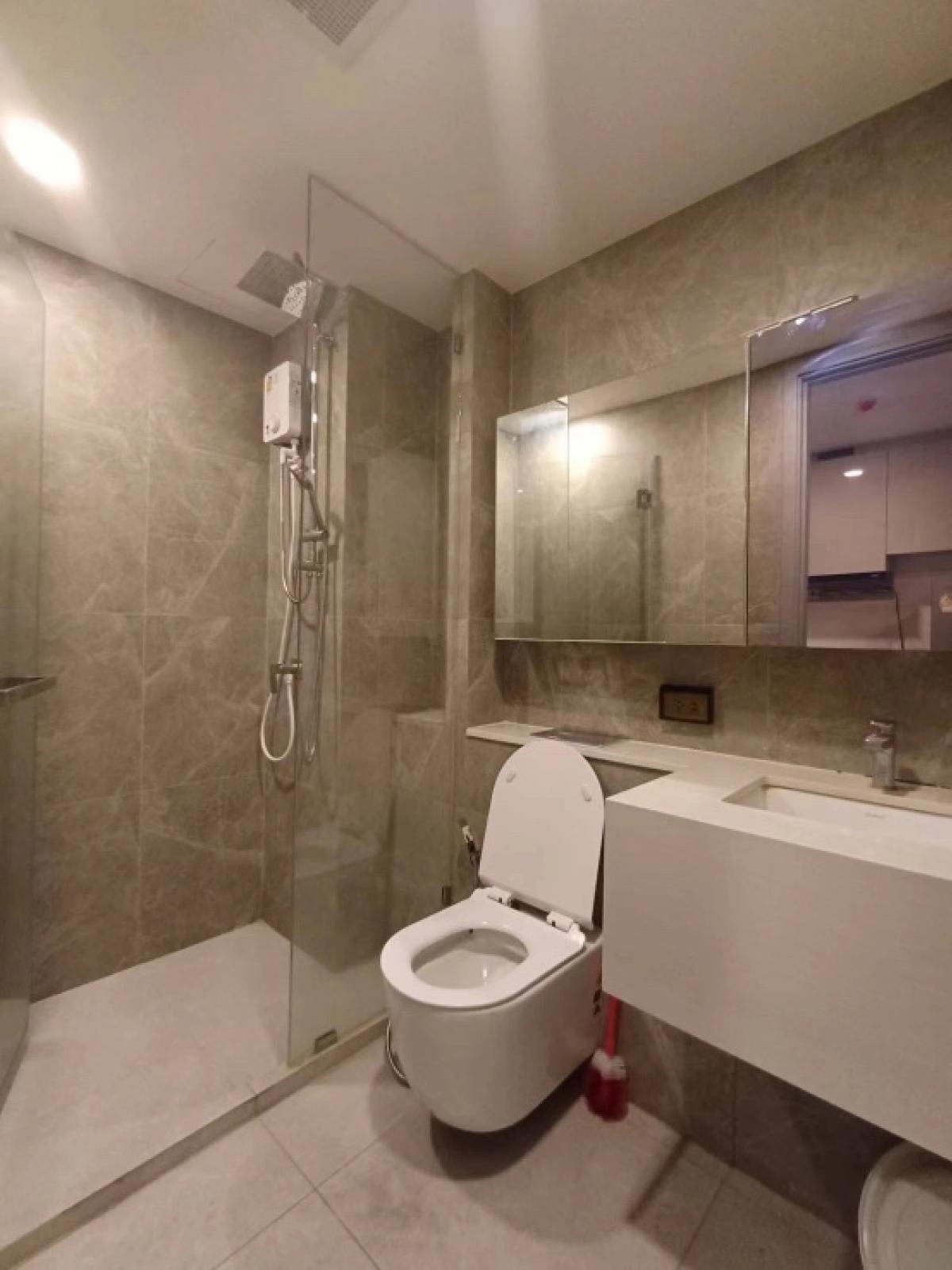Bangkok SOHO Ratchada Apartment - Modern City Living