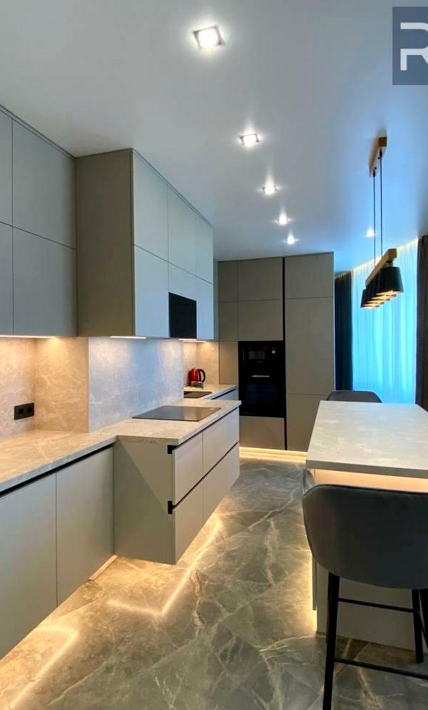 Stylish 3-Bedroom Apartment in Manhattan City Complex with Modern Amenities
