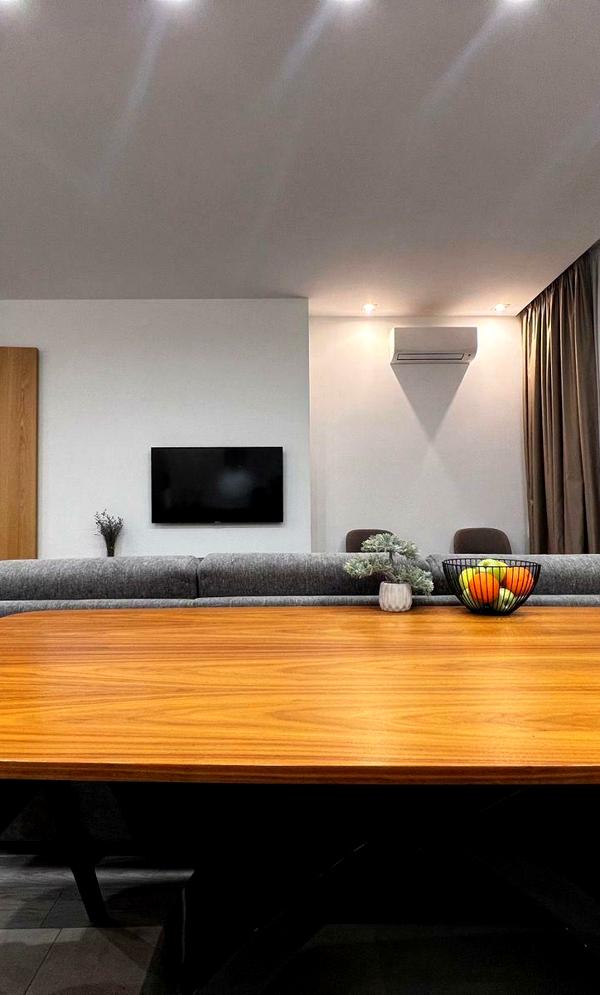 3-Room Apartment in CHICAGO Residential Complex with Modern Design