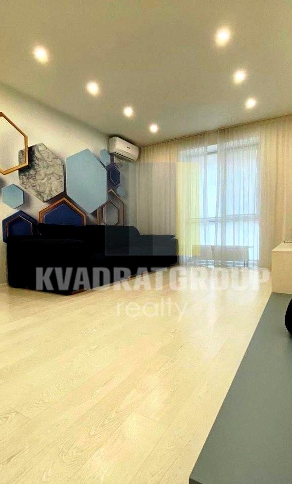 2-Room Apartment in Dnipro City Center, Pet-Friendly