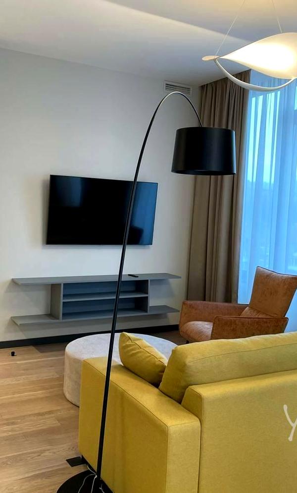 Spacious 3-Room Apartment in Tetris Hall Complex with Premium Amenities