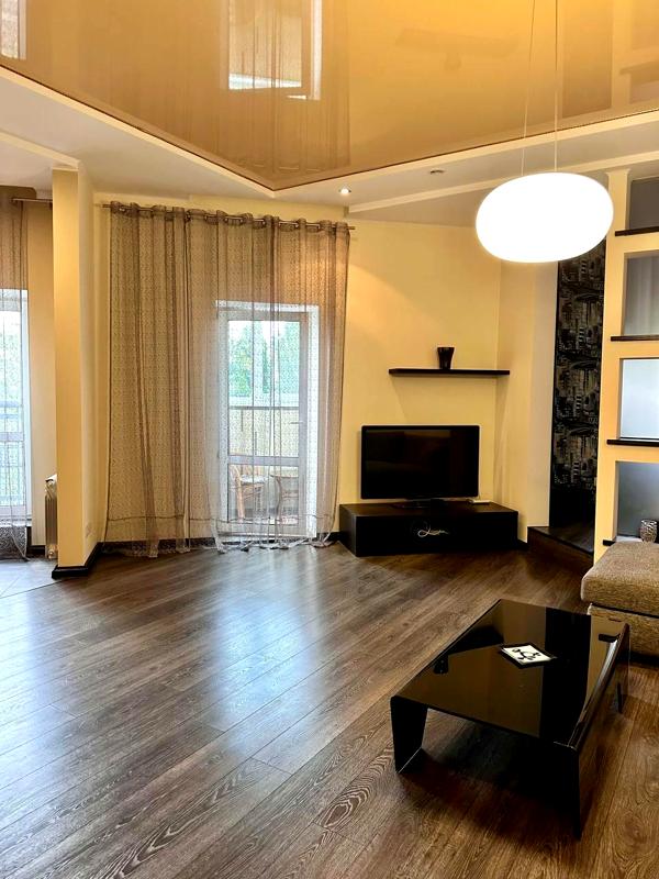 1-Room Studio Apartment in Panorama Complex, Kyiv