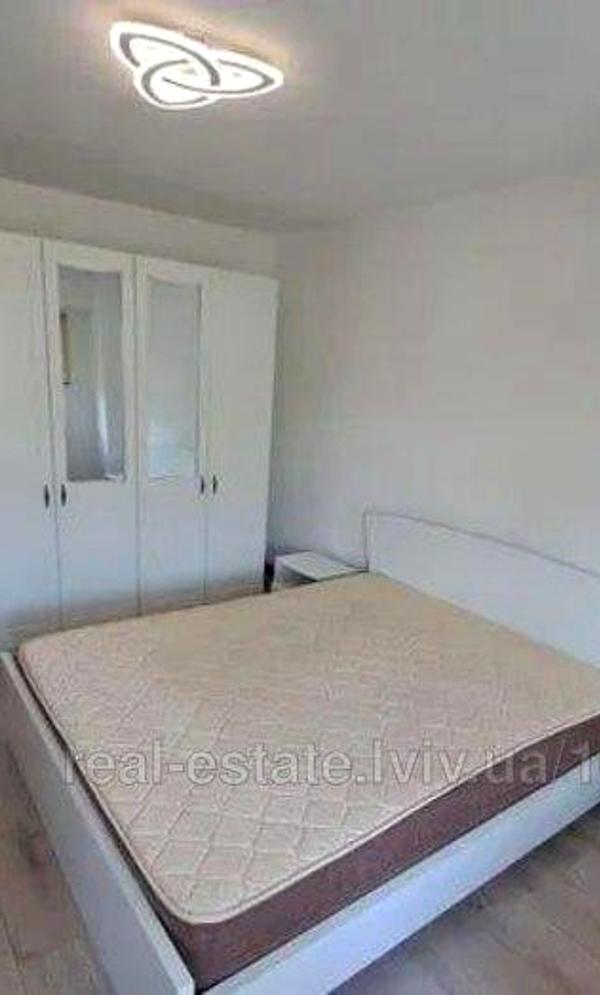 Spacious Apartment in Holosko Male, Shevchenkivskyi District