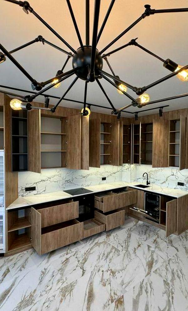 Fully Furnished Designer Apartment with Modern Amenities