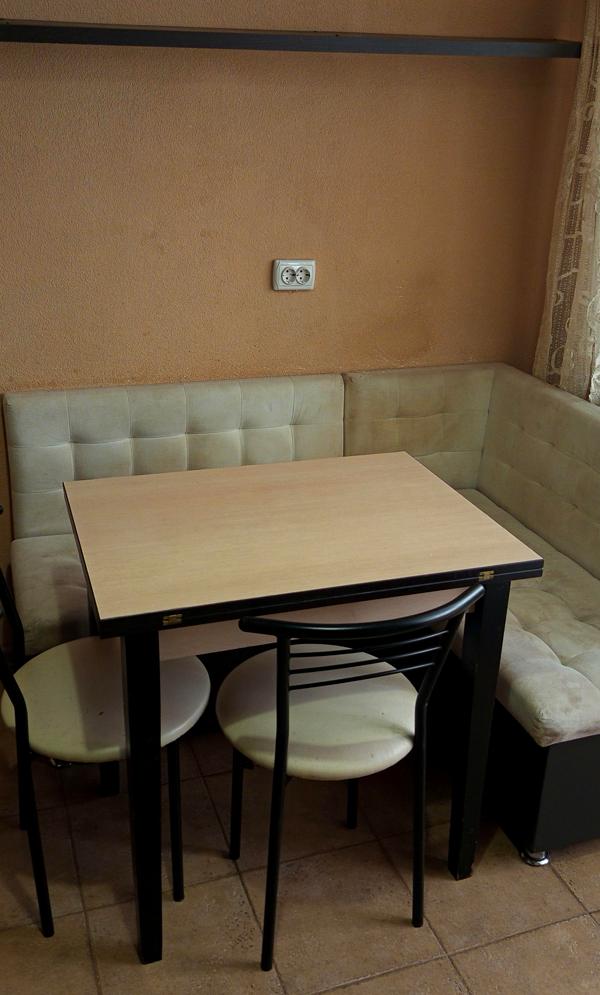 Warm Cozy Apartment with Zoning, Balcony, and Comprehensive Amenities