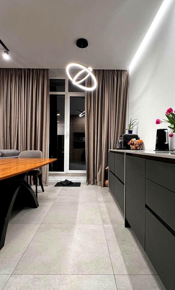 3-Room Apartment in CHICAGO Residential Complex with Modern Design