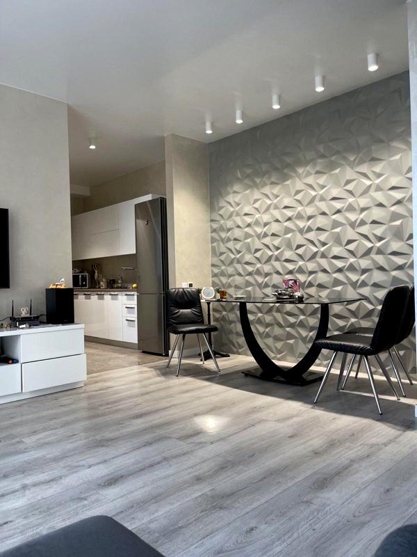 3-Bedroom Apartment in French Quarter 2 Residential Complex, Pechersk District