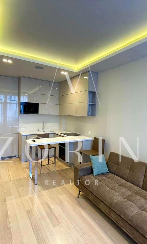 IQ House-тағы дизайнерлік интерьері бар премиум 2 бөлмелі пәтер