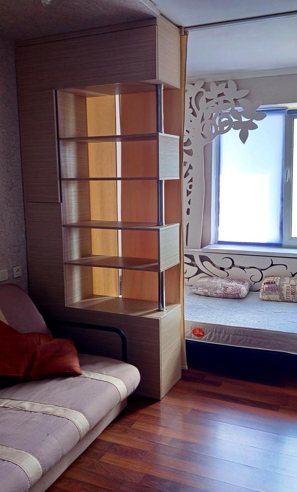 Warm Cozy Apartment with Zoning, Balcony, and Comprehensive Amenities