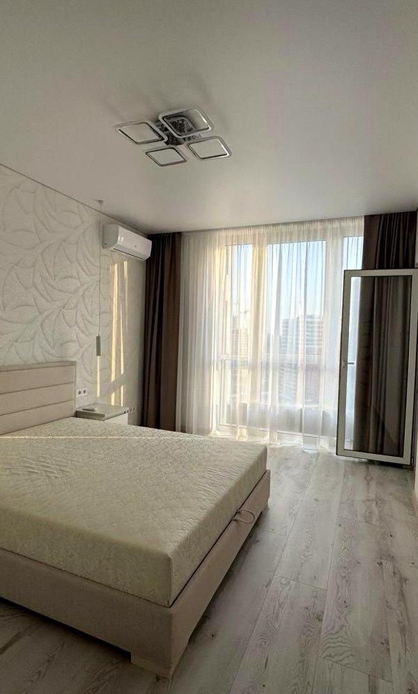 Cozy One-Bedroom Apartment in Varshavsky Complex