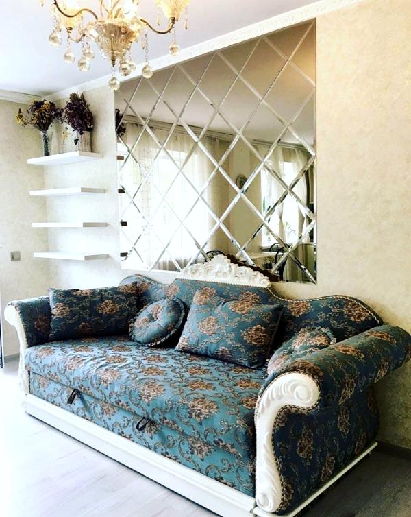 2-Room Apartment with Designer Renovation and Fireplace near Zvirynets Metro