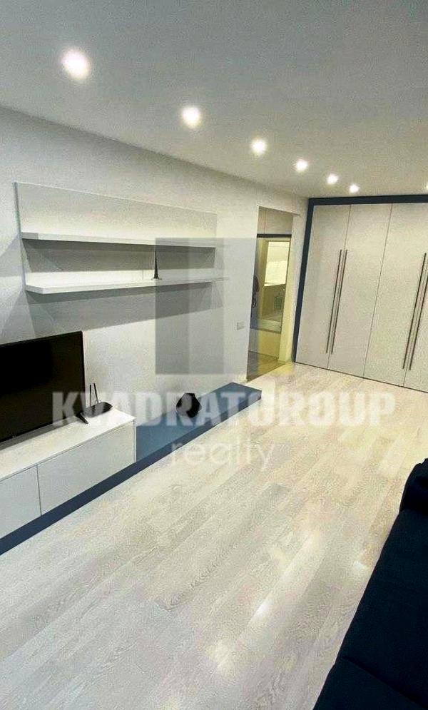 2-Room Apartment in Dnipro City Center, Pet-Friendly