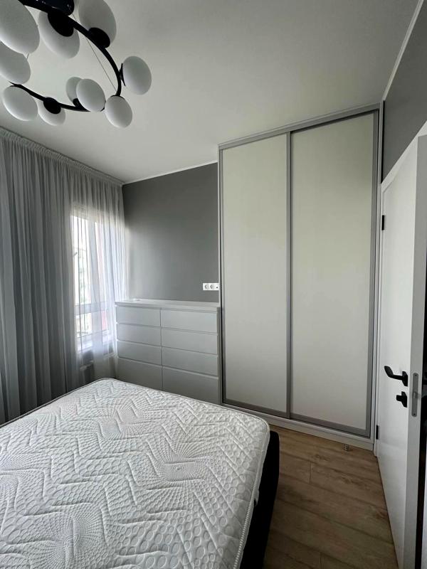 1-bedroom apartment with workspace, pet-friendly, near city center