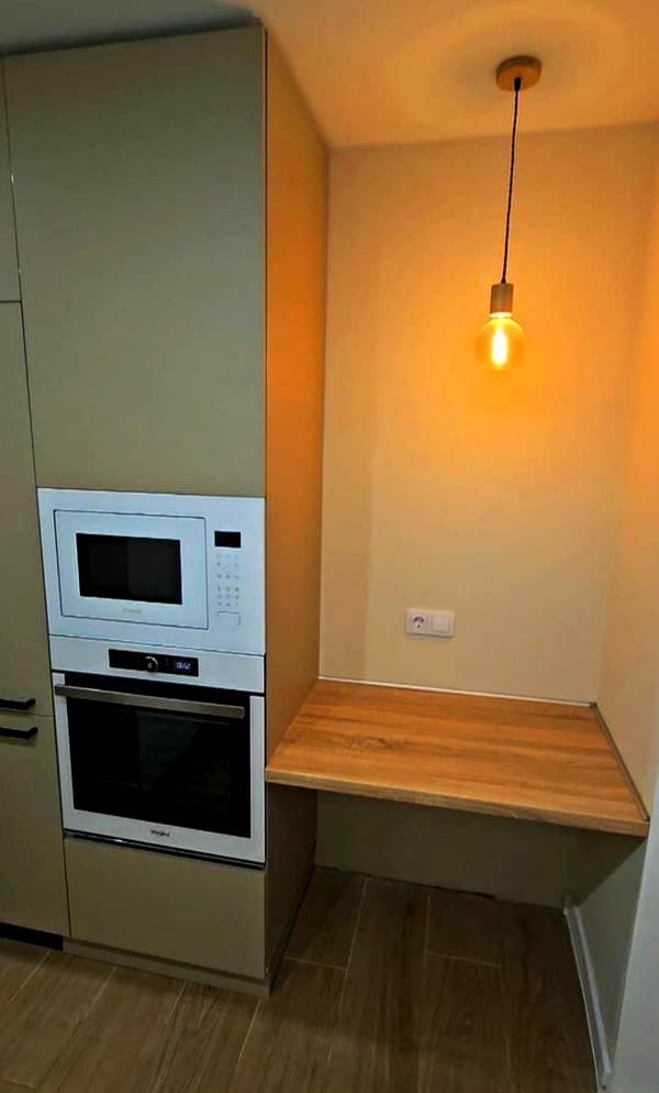 Apartment for rent on Zhylianska Street with open balcony