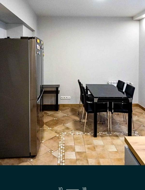 2-Room Apartment with Designer Renovation near Slavutych Metro