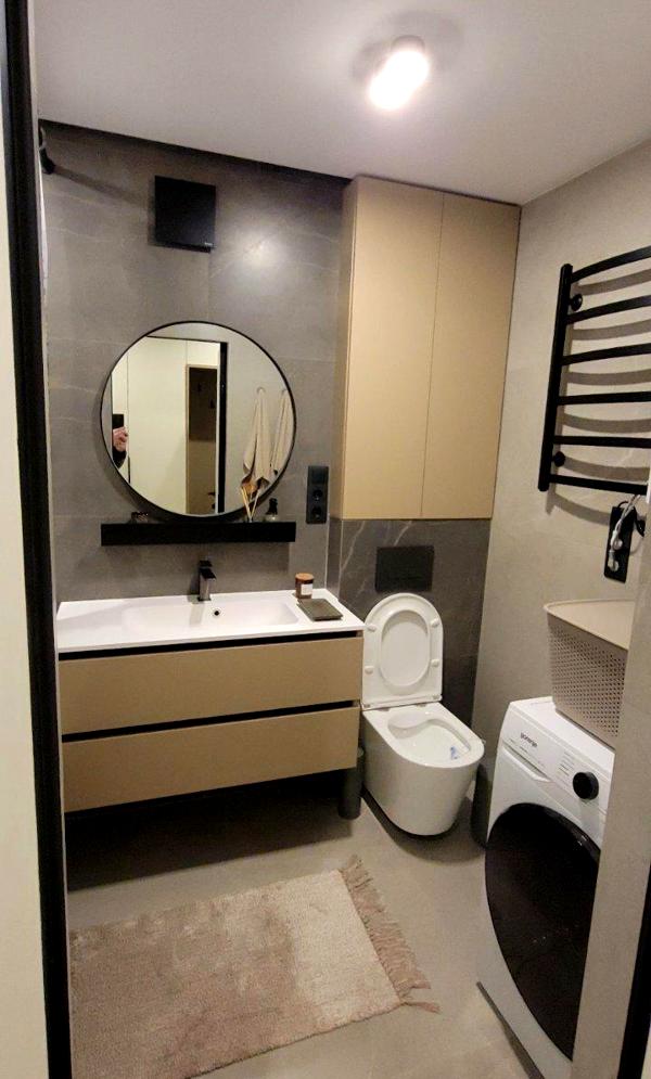 Fully Furnished 1-Bedroom Apartment with Modern Design