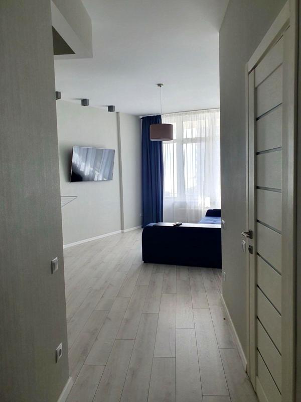 1-bedroom apartment in 44 Zhemchuzhina complex, fully furnished