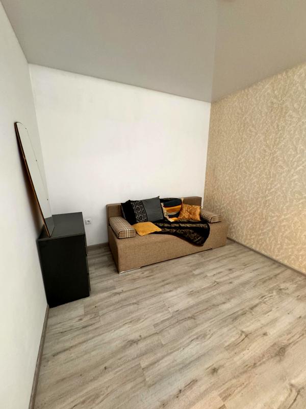 2-Room Apartment near Nyvky Metro, Shcherbakova 52