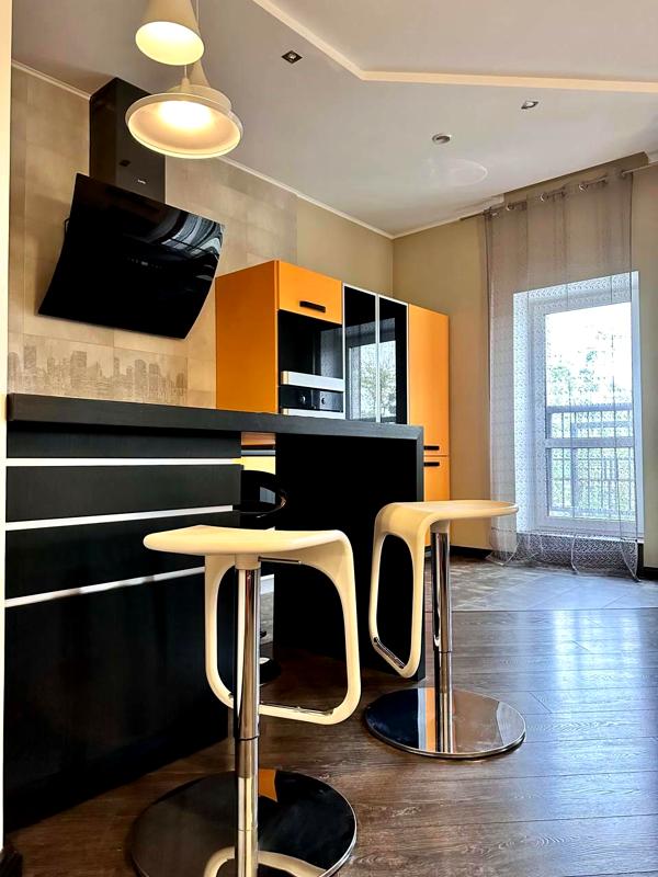 1-Room Studio Apartment in Panorama Complex, Kyiv