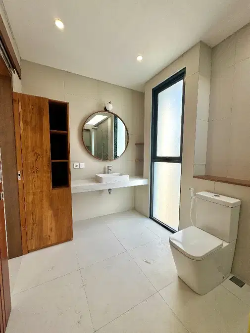 Modern Villa in Pererenan with Designer Interior