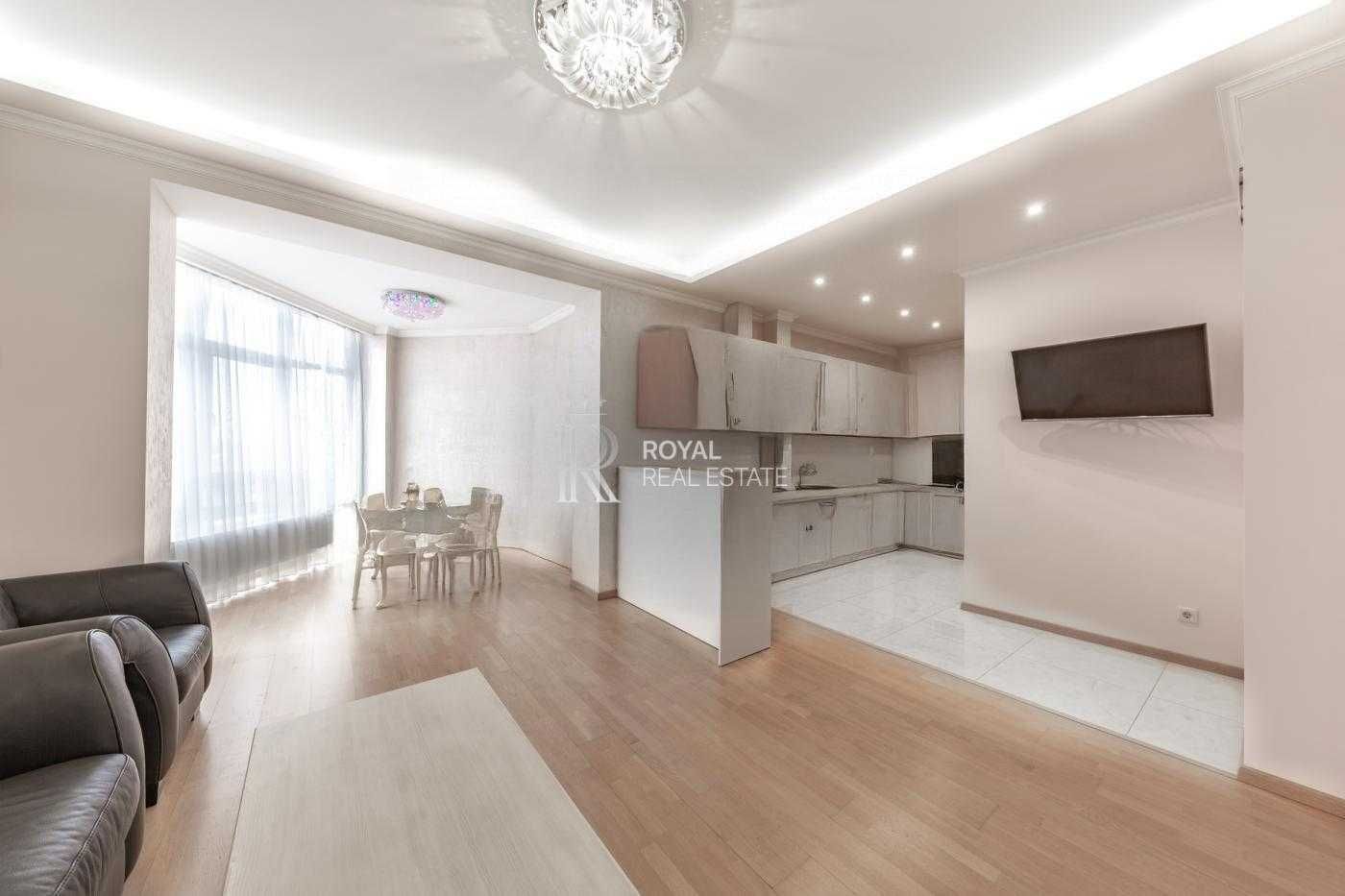 4-Bedroom Apartment in Pokrovskyi Posad Complex, Kyiv City Center