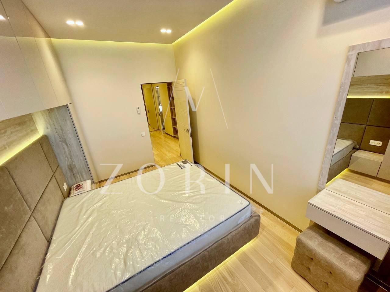 Premium 2-Room Apartment in IQ House with Designer Renovation