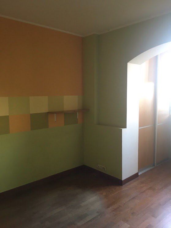 Spacious Apartment with Separate Rooms and Modern Amenities Near Chernihivska Metro