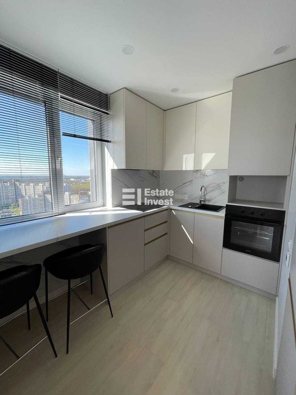 Spacious 3-Room Apartment near VDNH with Designer Renovation