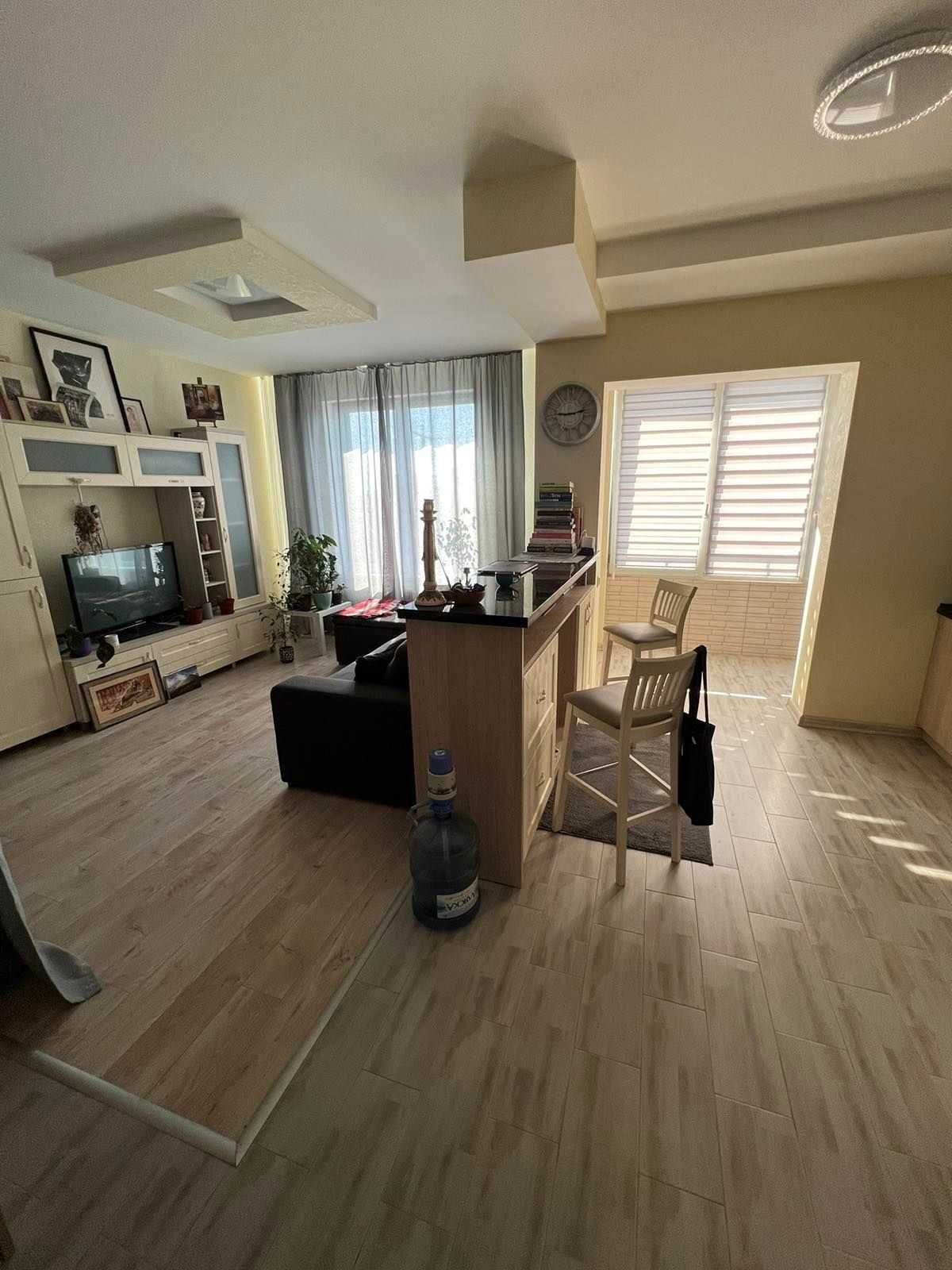Spacious 1-Bedroom Apartment with Euro Renovation and Modern Furnishings