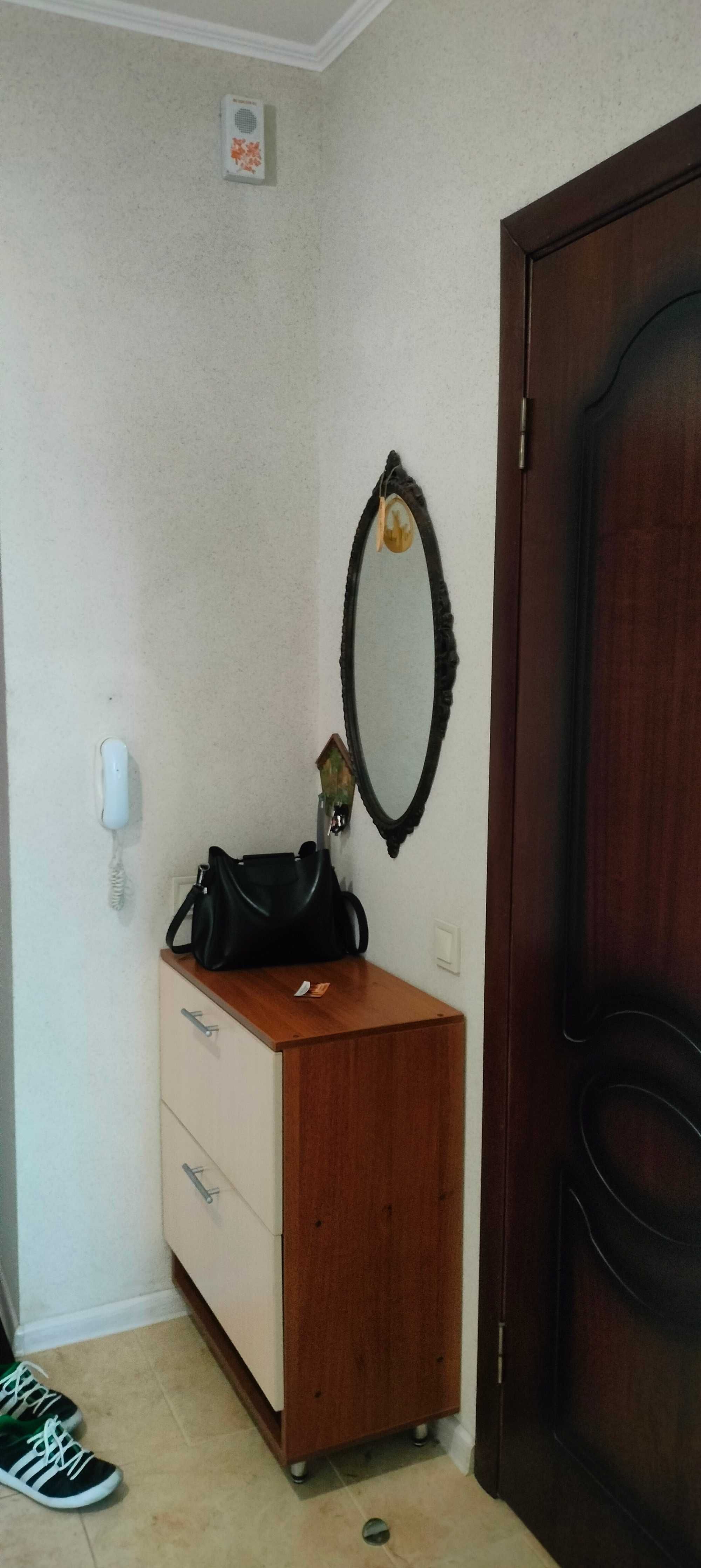 1-Room Apartment near Autovokzal with European Renovation