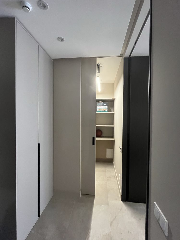 Spacious Euro-style Two-Room Apartment with City View
