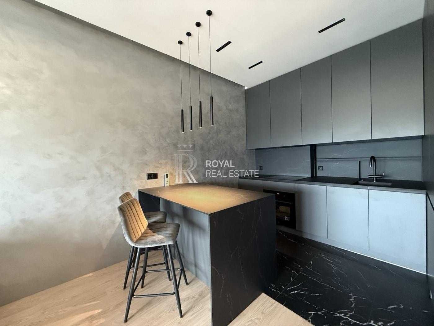 Panoramic Views Apartment in Shevchenkivskyi District, Greenville Park