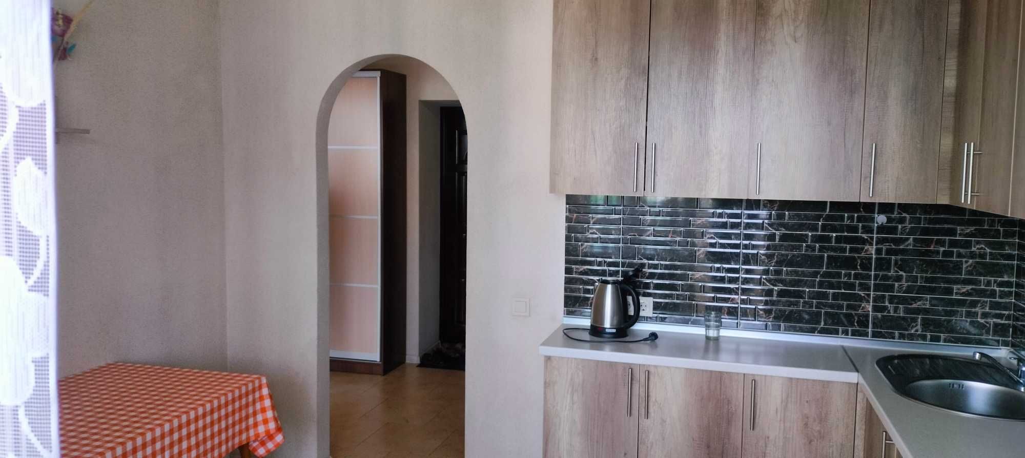 1-Room Apartment near Autovokzal with European Renovation