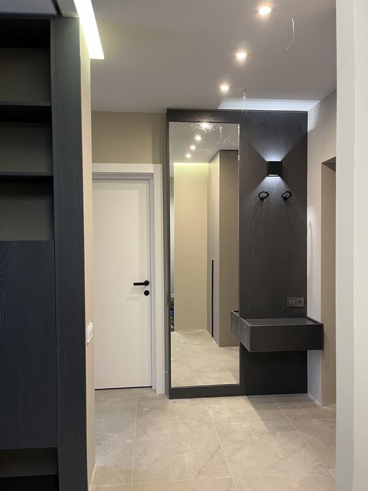 Spacious Euro-style Two-Room Apartment with City View