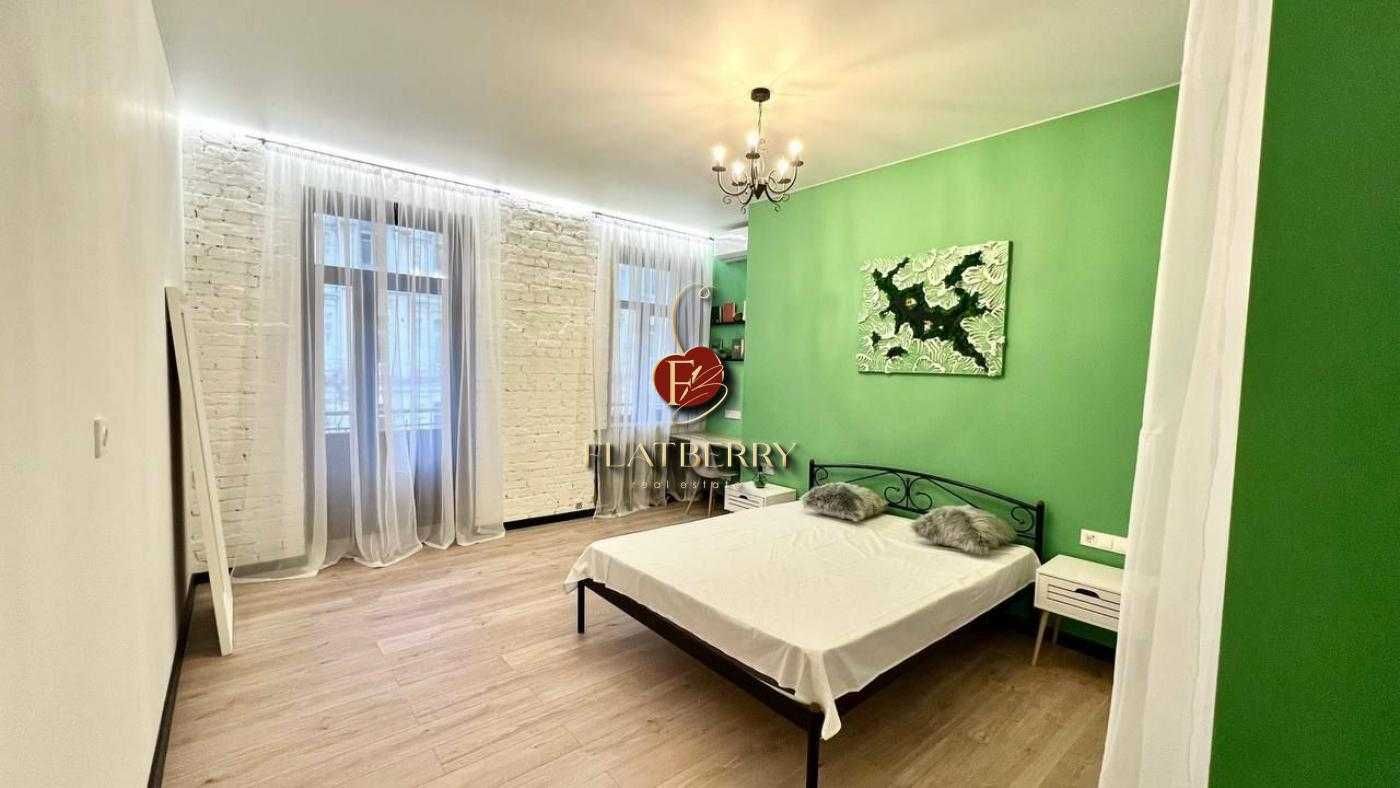 2-Bedroom Apartment in Podolsky District near Kontraktova Square Metro