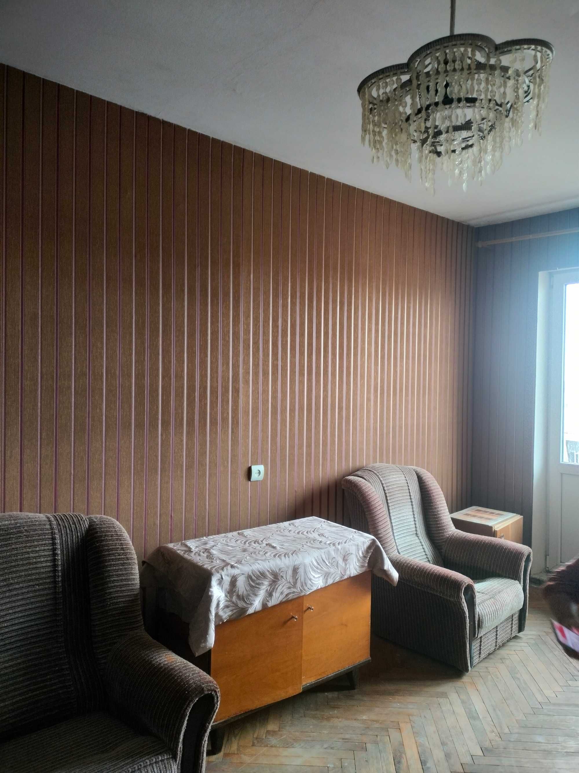 2-Room Budget Apartment near Bus Station