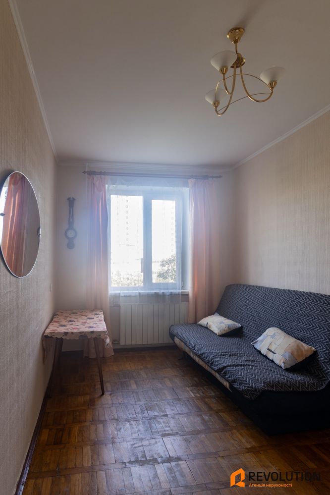 2-Room Apartment in Dniprovskyi District, Fully Furnished