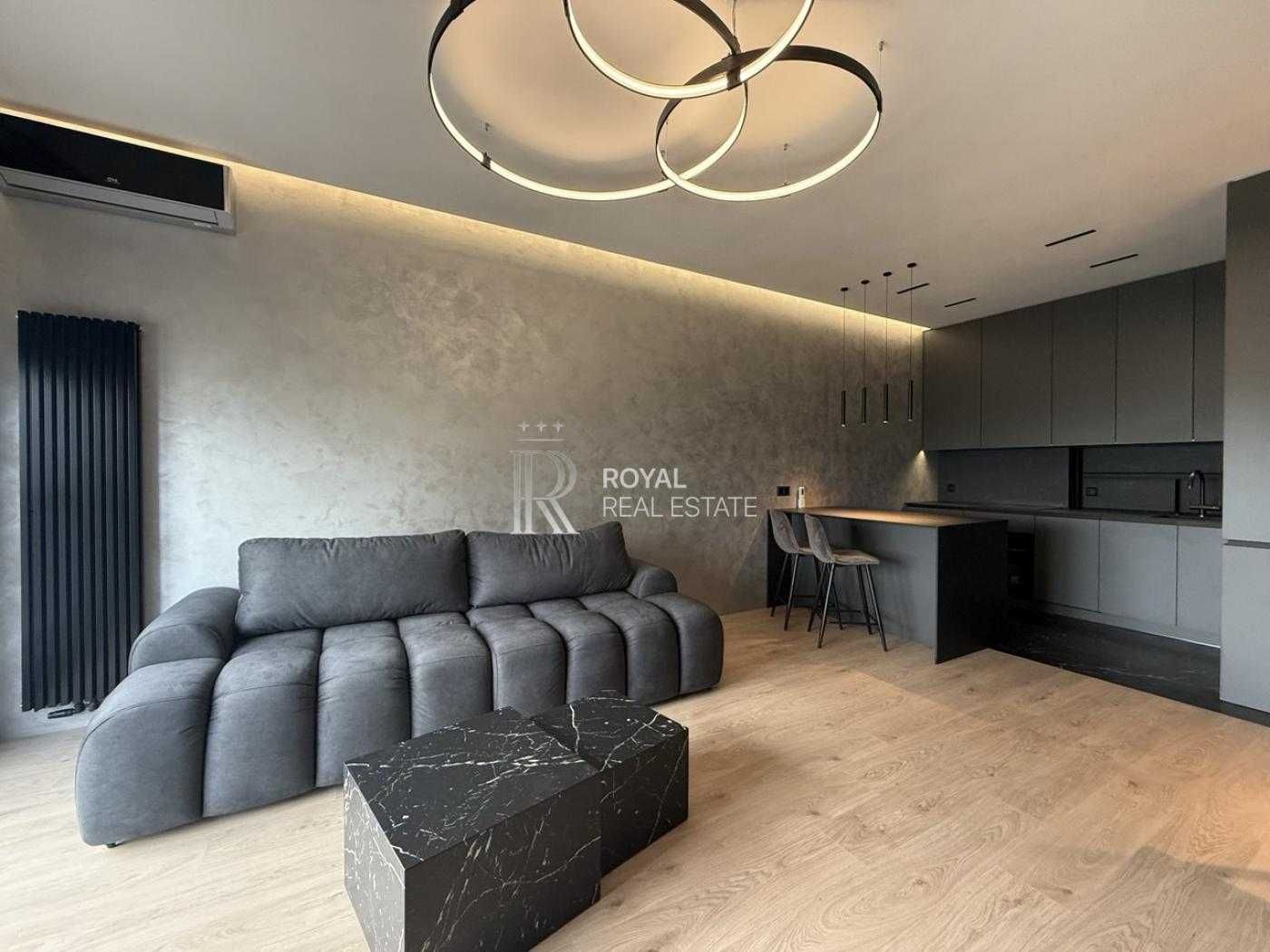 Panoramic Views Apartment in Shevchenkivskyi District, Greenville Park