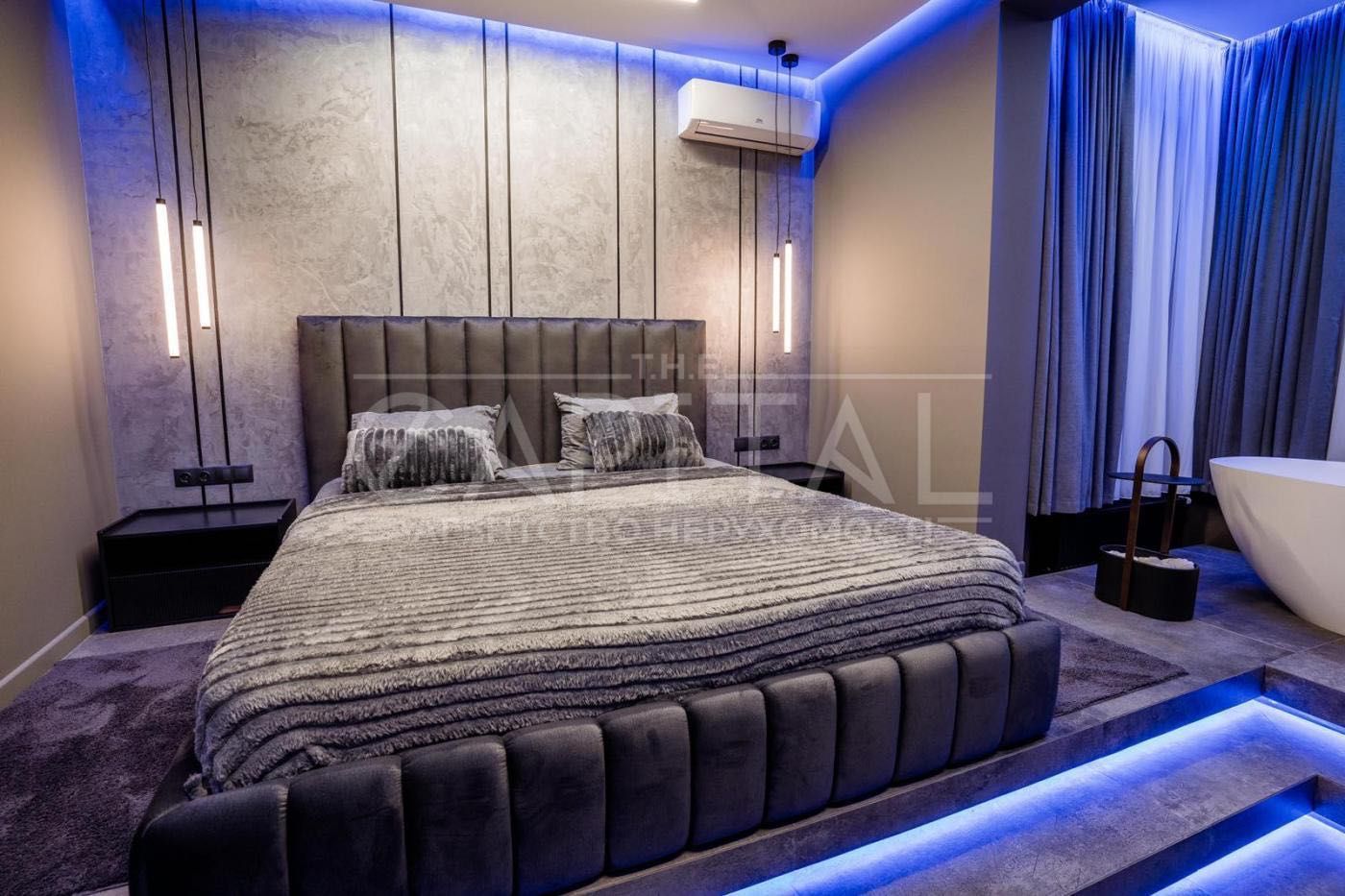 Stylish 2-bedroom apartment with unique design in Jack House, Pechersk