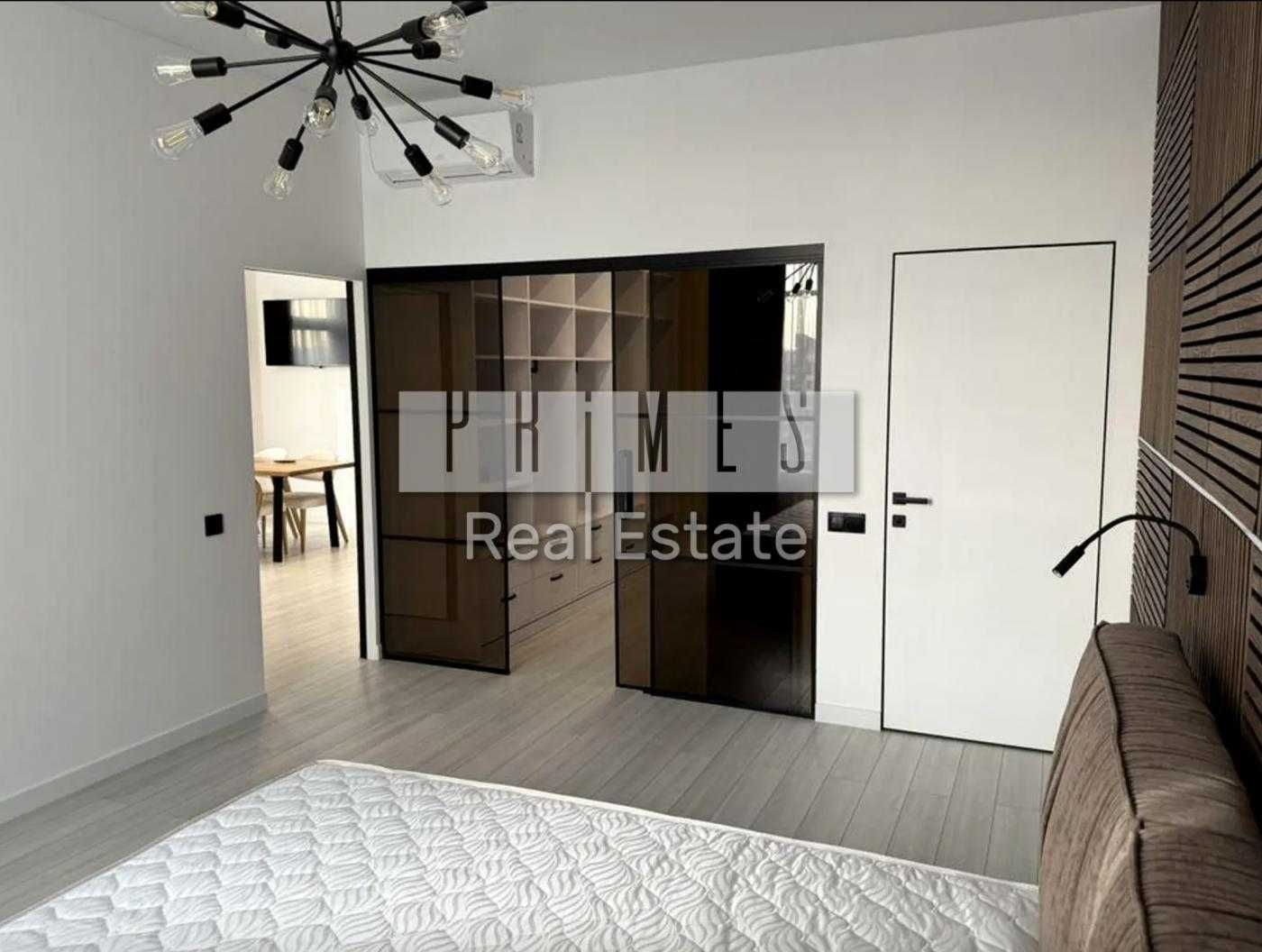 Stylish 2-Bedroom Apartment in Novopecherski Lipki Complex