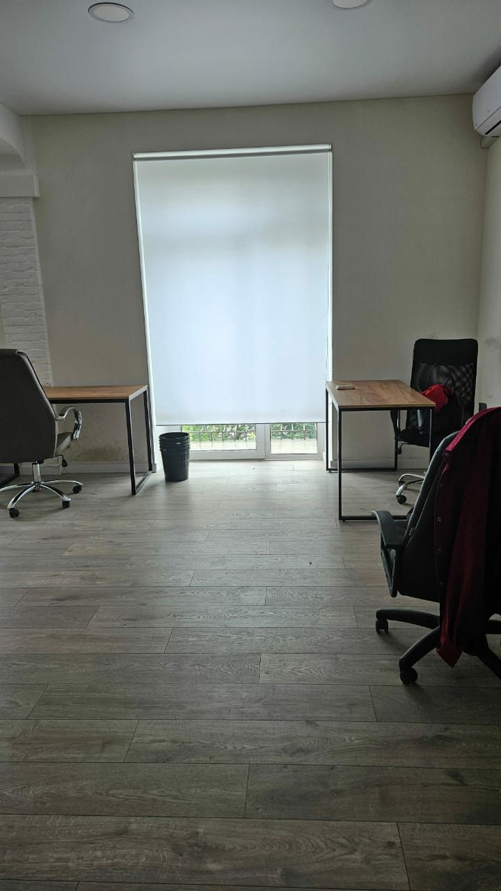 Spacious Apartment near Ocean Plaza with Office Potential
