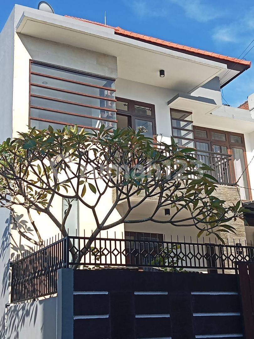 Spacious 3+1 Bedroom House with Modern Amenities