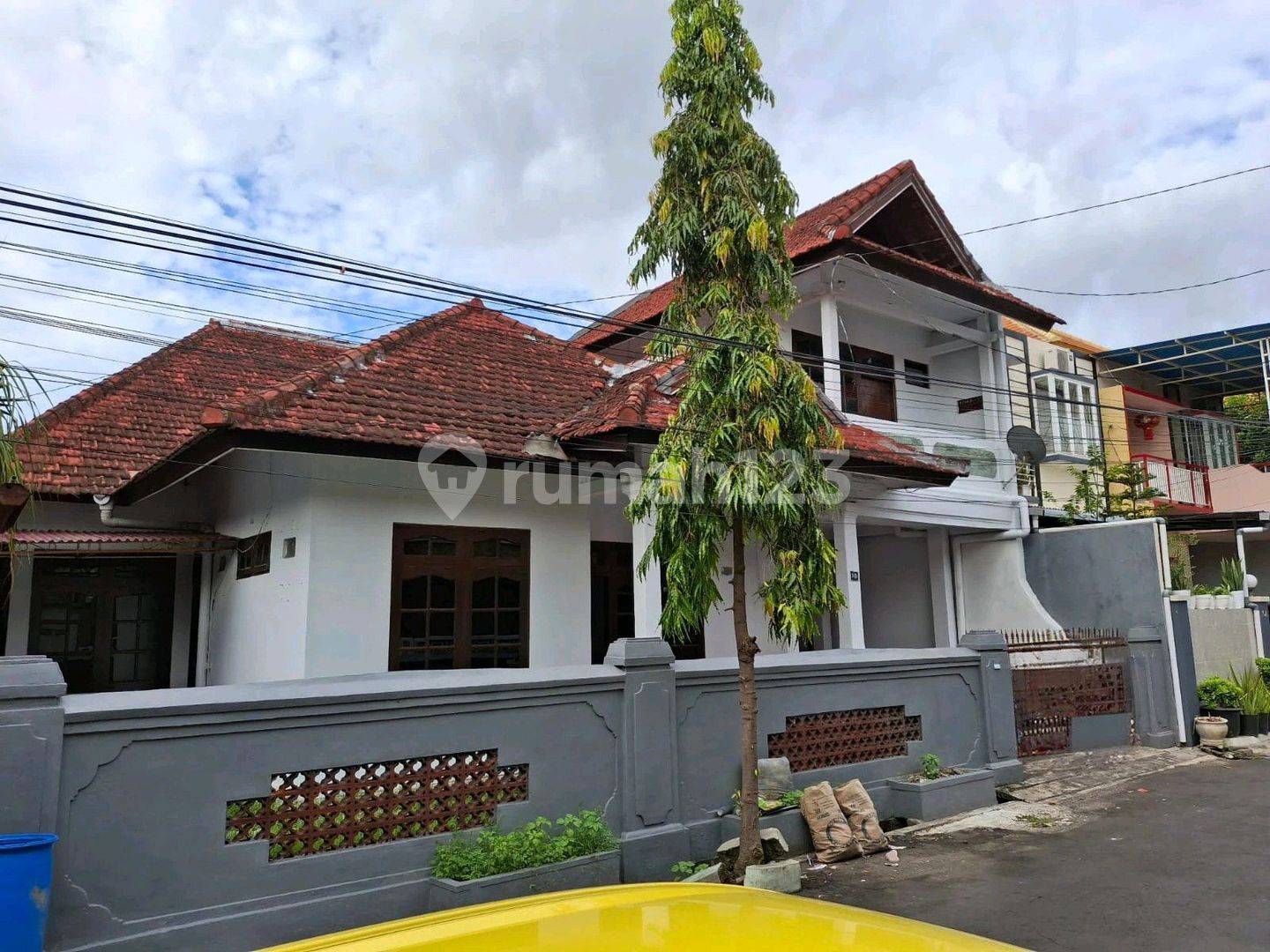 1.5 Story House in Strategic Location - Sidakarya, South Denpasar