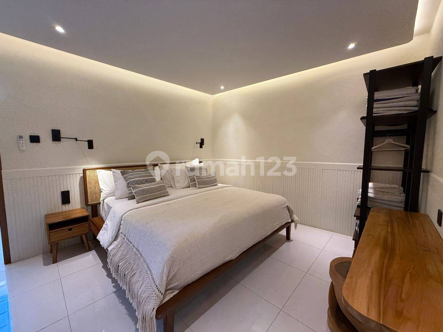 Brand New 3-Bedroom Villa with Private Swimming Pool