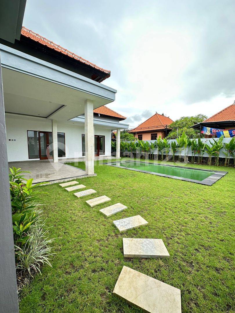 New villa in Padang Linjong, Canggu - 3 bedrooms, close to beach